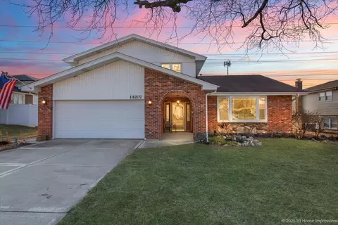 14207 S Pheasant Ln, Orland Park, IL 60467