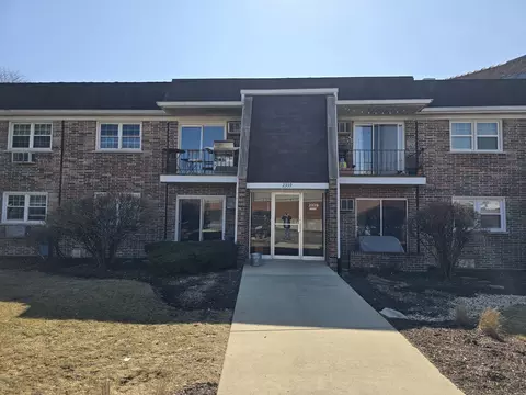 2339 Ogden Ave #3, Downers Grove, IL 60515