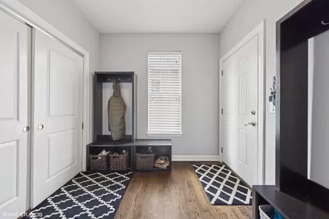 252 E 2nd St, Elmhurst, IL 60126 photo 9