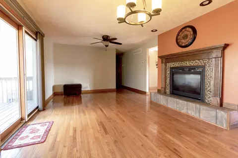 Living - 1455 N Gorham Rd, Morris, IL 60450 photo 4 of 4