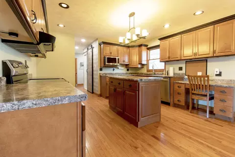 Kitchen - 1455 N Gorham Rd, Morris, IL 60450 photo 1 of 3