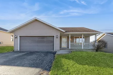 602 Tyler St, Genoa, IL 60135
