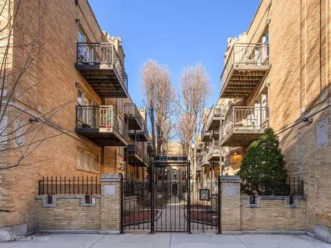 2239 N Lincoln Ave #2B, Chicago, IL 60614