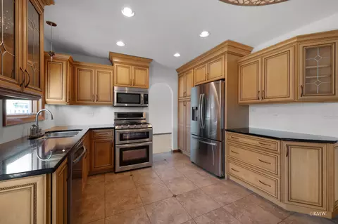 770 N 9th Ave, Addison, IL 60101 photo 4
