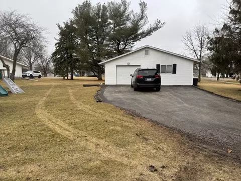 106 S Steele St, Cherry, IL 61317 photo 15