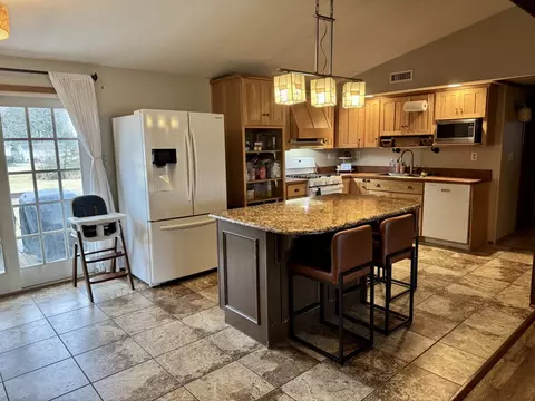 106 S Steele St, Cherry, IL 61317 photo 9
