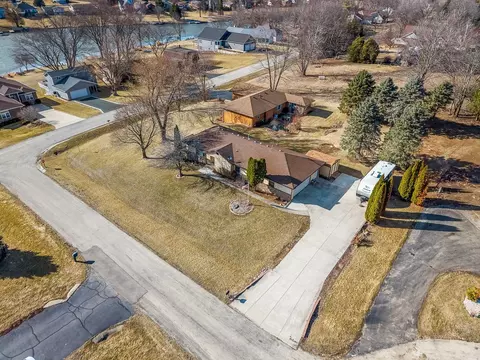 1357 Chadwick Ct, Davis, IL 61019 photo 38