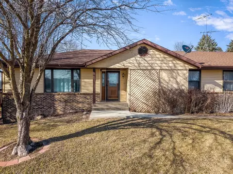 1357 Chadwick Ct, Davis, IL 61019 photo 4