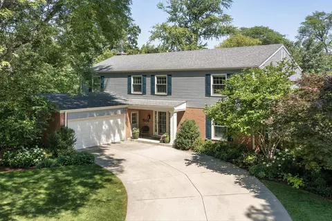 1508 Chapel Ct, Northbrook, IL 60062