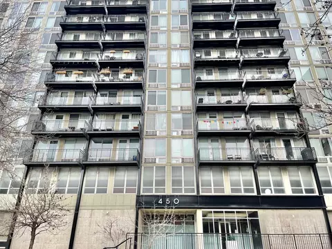 450 W Briar Pl #3L, Chicago, IL 60657