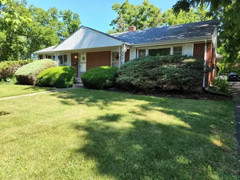 1016 Deerfield Rd, Deerfield, IL 60015