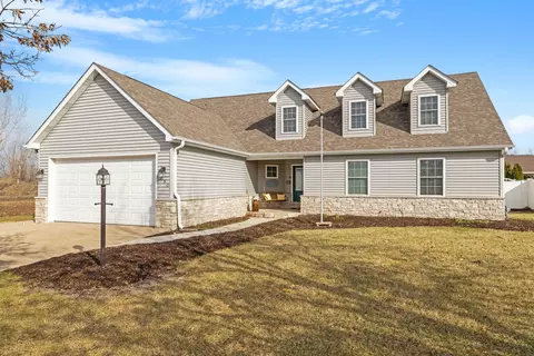 250 W Des Plaines St, Coal City, IL 60416