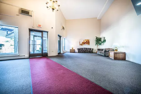 Entry Way - 1500 Robin Cir #218, Hoffman Estates, IL 60169 photo 3 of 3