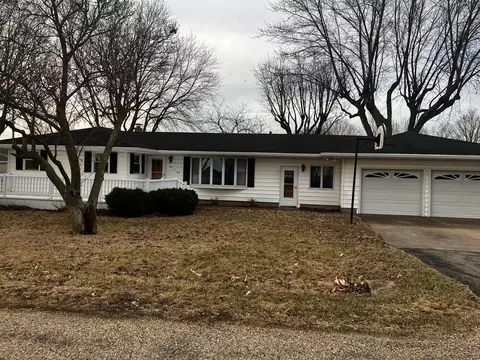 109 North Ave, Cherry, IL 61317