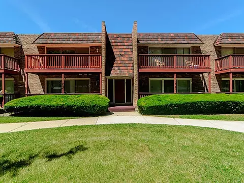 520 N Roberts Dr #1C, Glenwood, IL 60425