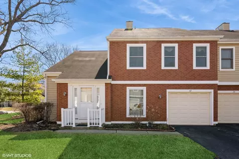 12 S Stonington Dr, Palatine, IL 60074