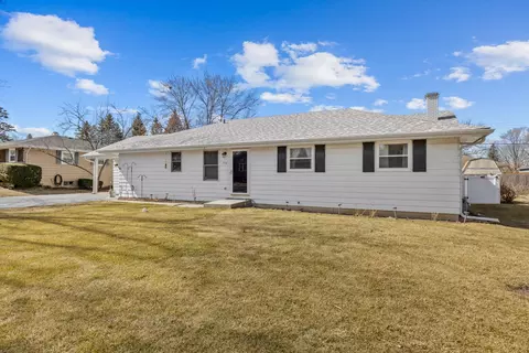 Exterior - Undisclosed, Gurnee, IL 60031 photo 1 of 5