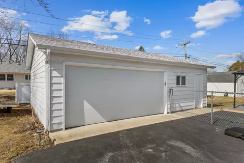 Exterior - Undisclosed, Gurnee, IL 60031 photo 5 of 5