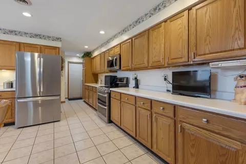 Kitchen - Undisclosed, Gurnee, IL 60031 photo 2 of 2