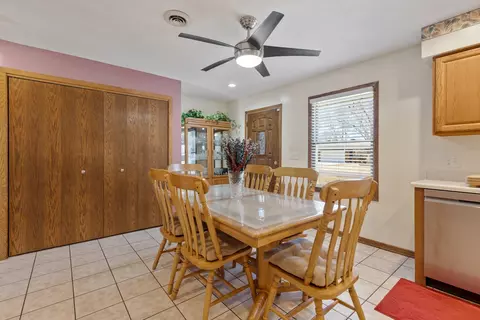 Dining - Undisclosed, Gurnee, IL 60031 photo 1 of 1