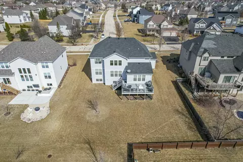 View/Area - 27101 Rustic Wood Ln, Plainfield, IL 60585 photo 2 of 5