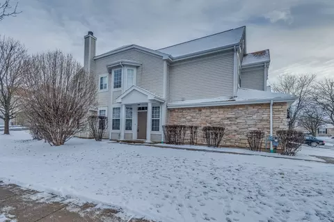 3012 Talaga Dr, Algonquin, IL 60102