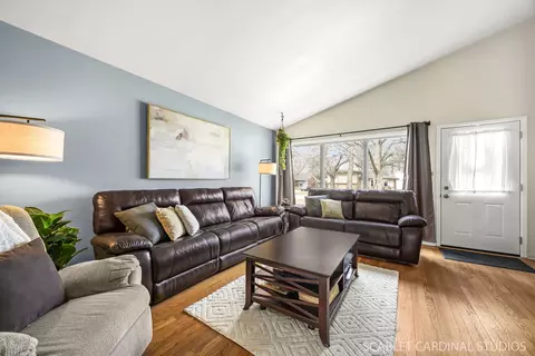 Living - 818 Cadillac Dr, Wheaton, IL 60187 photo 1 of 4