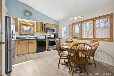 Kitchen - 818 Cadillac Dr, Wheaton, IL 60187 photo 2 of 2