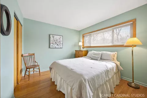 Bedroom - 818 Cadillac Dr, Wheaton, IL 60187 photo 2 of 3