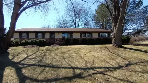 1633 Erin Dr, Normal, IL 61761