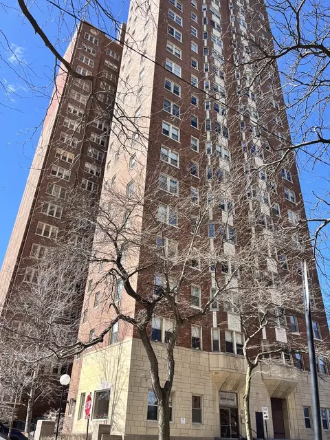 5000 S Cornell Ave #9B, Chicago, IL 60615