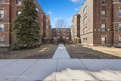 26 6th Ave #1B, La Grange, IL 60525