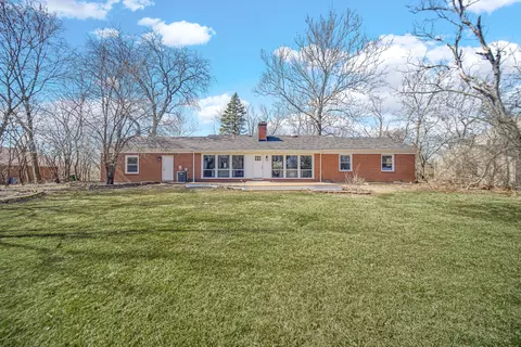 Exterior - 815 Brookwood Dr, Olympia Fields, IL 60461 photo 3 of 4