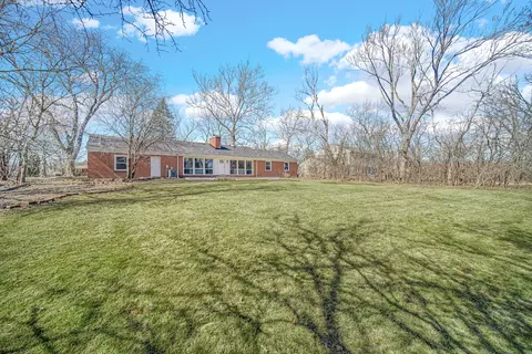 Exterior - 815 Brookwood Dr, Olympia Fields, IL 60461 photo 4 of 4