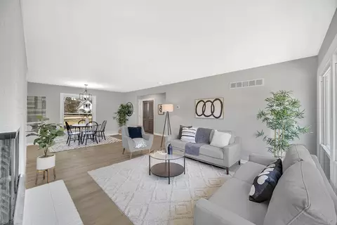 Living - 815 Brookwood Dr, Olympia Fields, IL 60461 photo 1 of 5