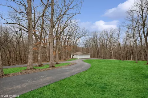 Exterior - 79 Brinker Rd, Barrington Hills, IL 60010 photo 5 of 7