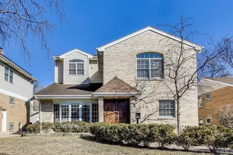 146 Thelin Ct, Wilmette, IL 60091