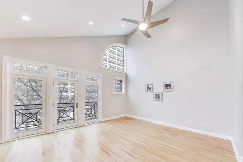 Living - Undisclosed, Chicago, IL 60640 photo 3 of 5