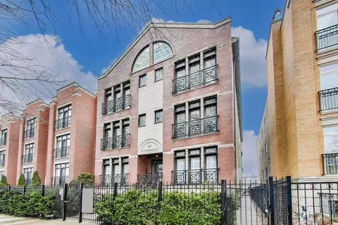 Exterior - Undisclosed, Chicago, IL 60640 photo 2 of 3
