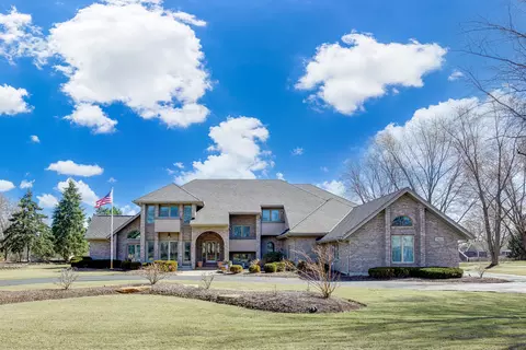 3 N611 Hickory Knoll Ln, West Chicago, IL 60185