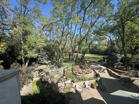 Exterior - 210 79th St, Willowbrook, IL 60527 photo 18 of 27