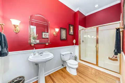 Bath - 210 79th St, Willowbrook, IL 60527 photo 1 of 9