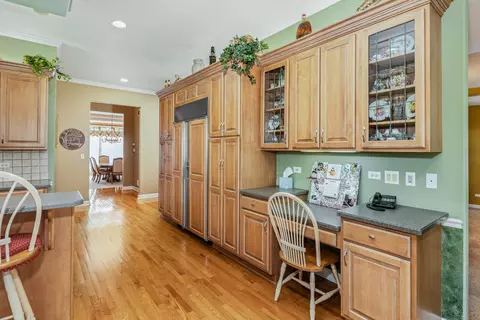 Kitchen - 210 79th St, Willowbrook, IL 60527 photo 7 of 7