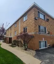 5586 S Archer Ave #3B, Chicago, IL 60638
