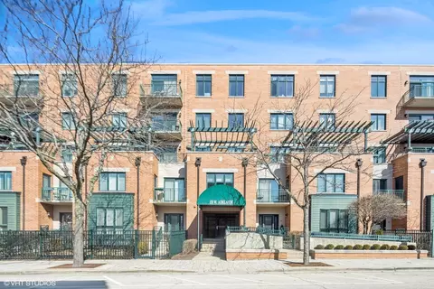 131 W Adelaide St #311, Elmhurst, IL 60126