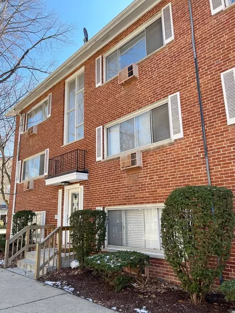 1103 Washington Blvd #3-1E, Oak Park, IL 60302