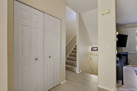Entry Way - 182 Lucerne Ct, Wheeling, IL 60090 photo 1 of 2