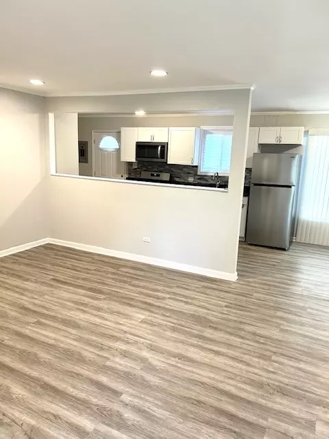 Kitchen - 16625 Sawyer Ave, Markham, IL 60428 photo 1 of 3