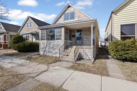 5038 W Byron St, Chicago, IL 60641