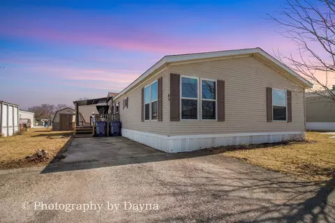 85 Saint Michaels Dr, Bourbonnais, IL 60914